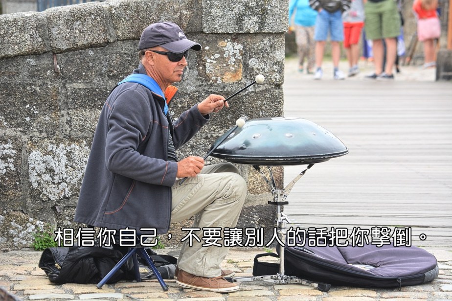 artist-2084696_1280-2