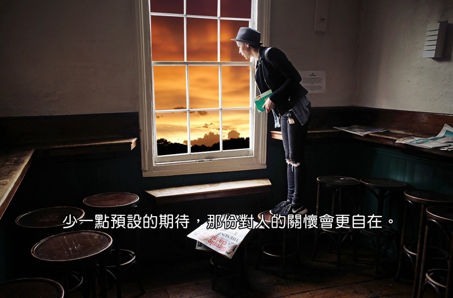 window-1983126_1280-2